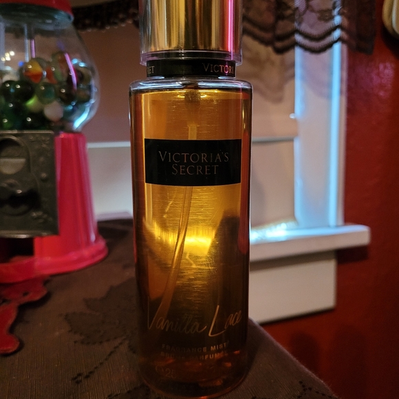 Vanilla lace Victoria secret 8.4 full discontinued - Picture 2 of 7